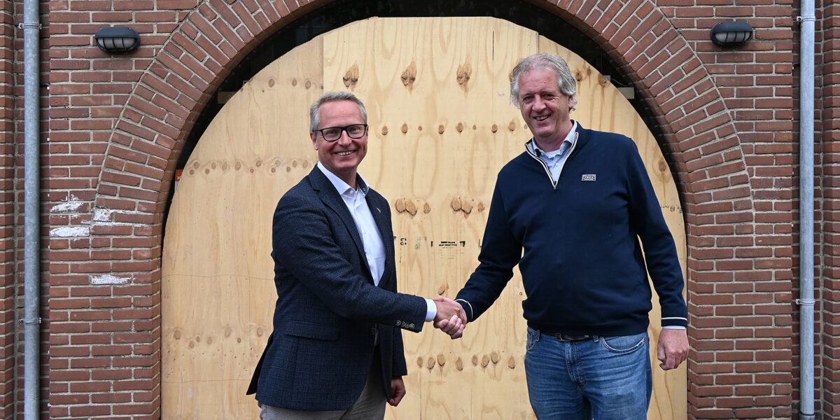 Gemeente Voorschoten officieel eigenaar van de Kruispuntkerk