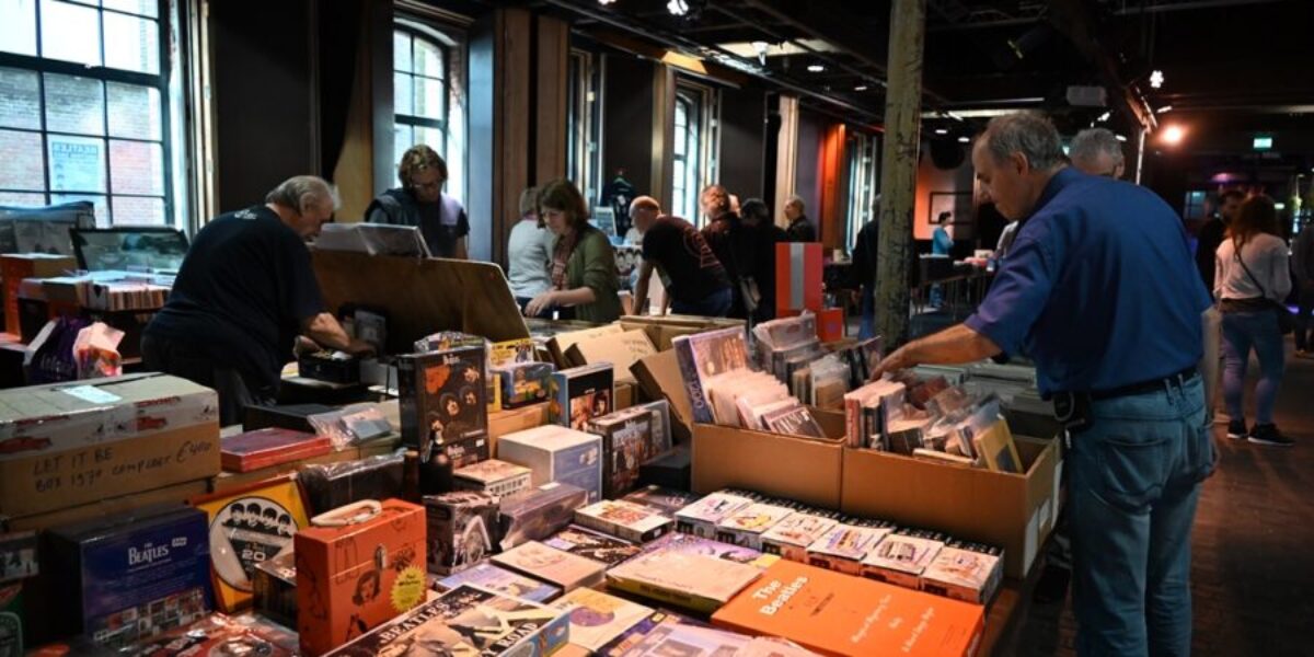Vijftigste internationale Beatles-verzamelbeurs