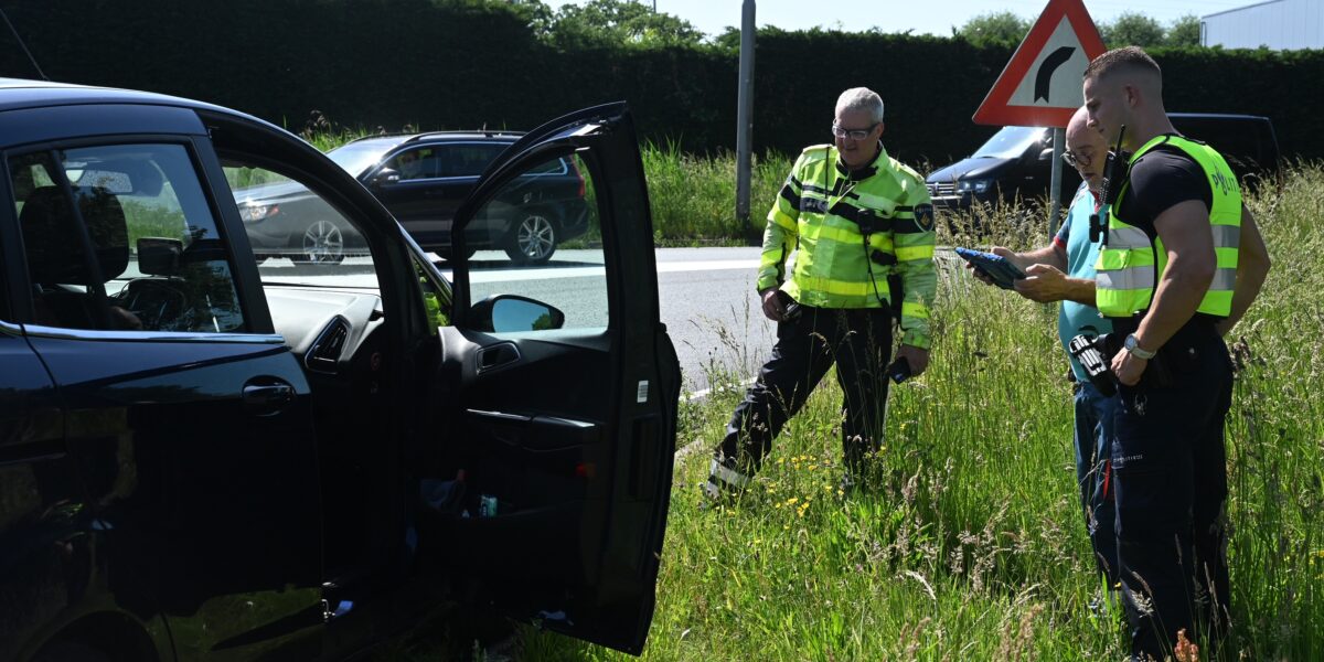 Motorrijder gewond na botsing