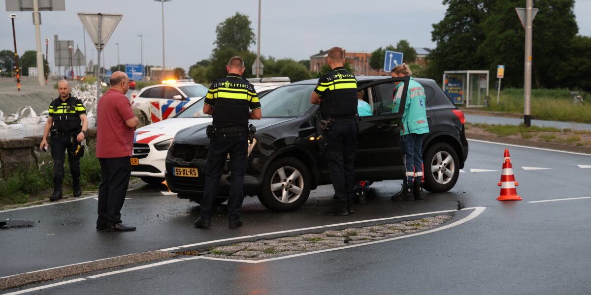Auto beschadigd door aanrijding