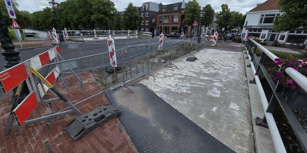 Gemeente en aannemer ruziën over kwaliteit Koepoortsbrug