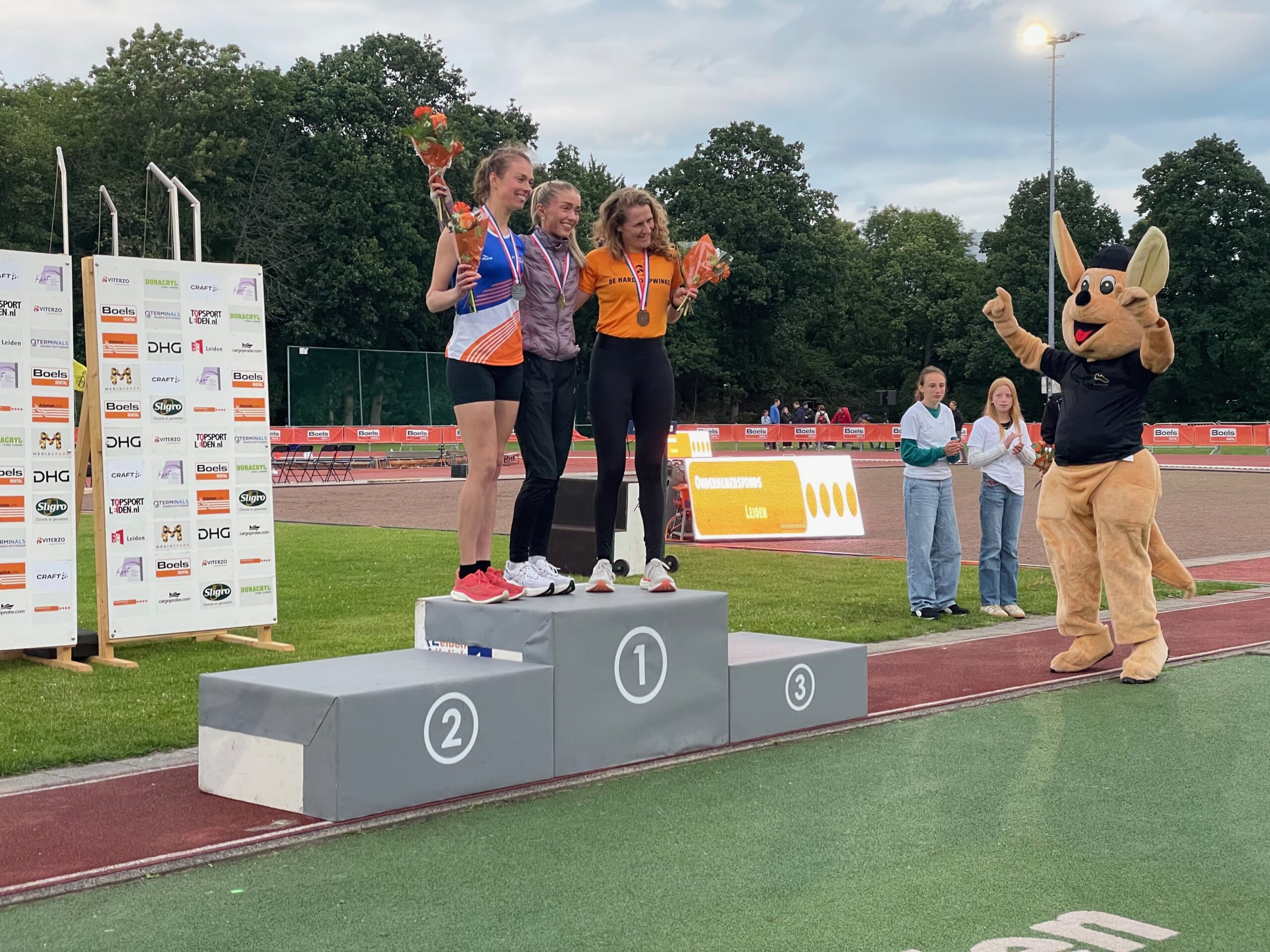 podium NK 10 km vrouwen (foto: Gerry van Bakel)