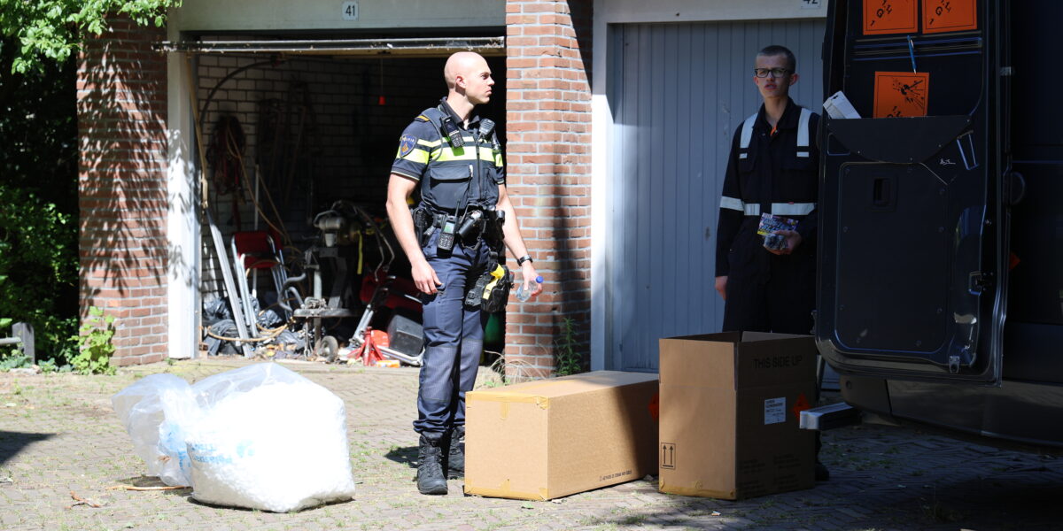 Woning en garageboxen gesloten na vondst duizenden kilo's illegaal vuurwerk