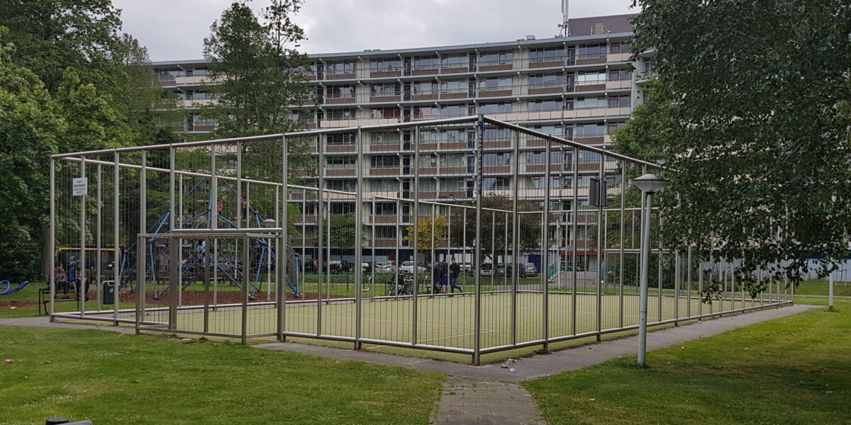 Samenscholingsverbod bij voetbalkooi Merenwijk