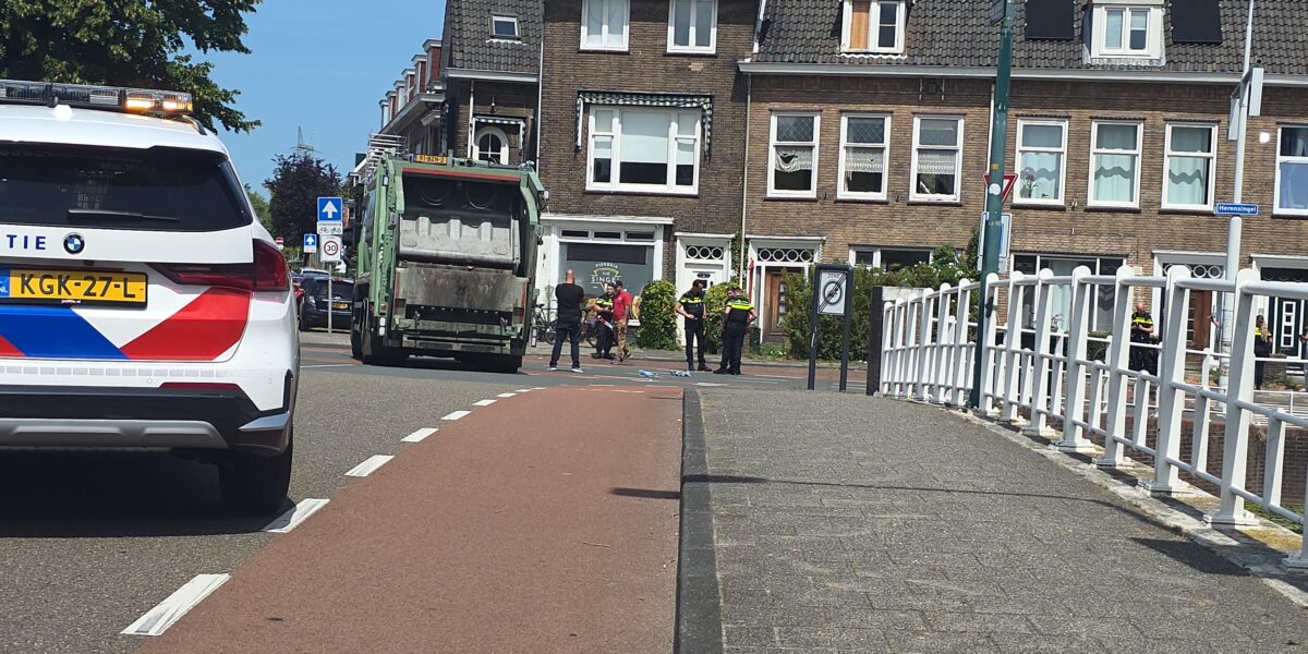 Slachtoffer aanrijding met vuilniswagen overleden