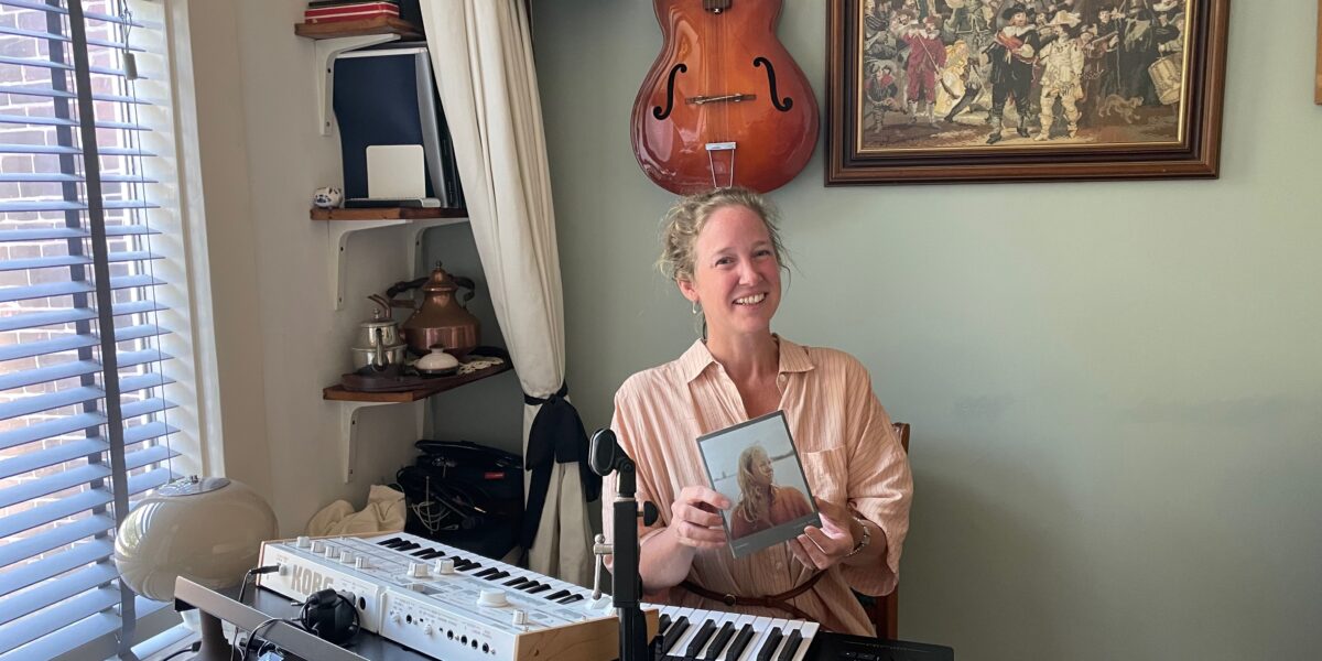 Nieuw album Vivienne Aearts biedt stroom aan geluiden: een ode aan water
