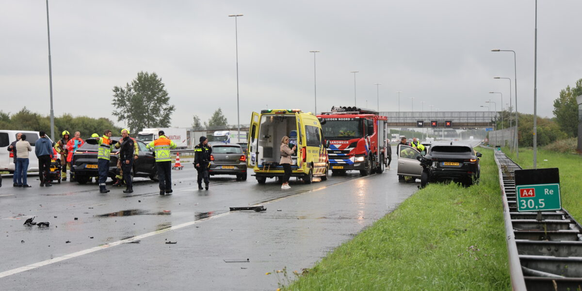 Gewonden bij aanrijding op A4 bij Leiderdorp