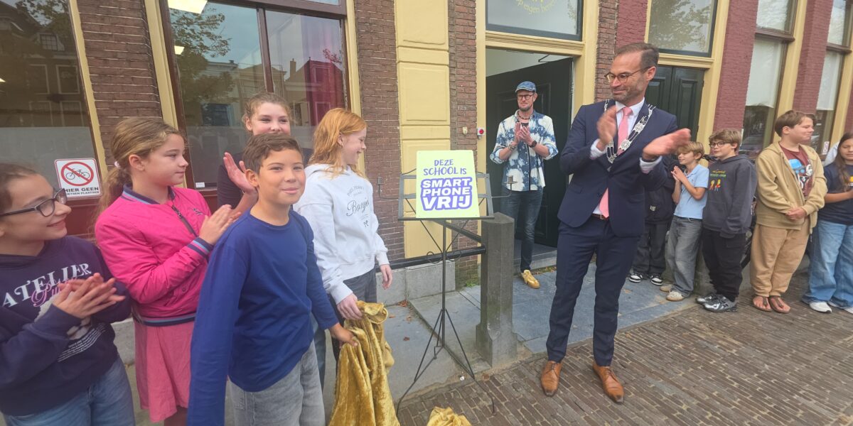 Haanstraschool eerste smartphonevrije basisschool in Leiden
