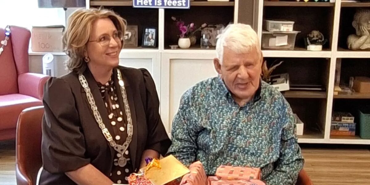 Swetterhage viert honderdste verjaardag van bewoner Henk
